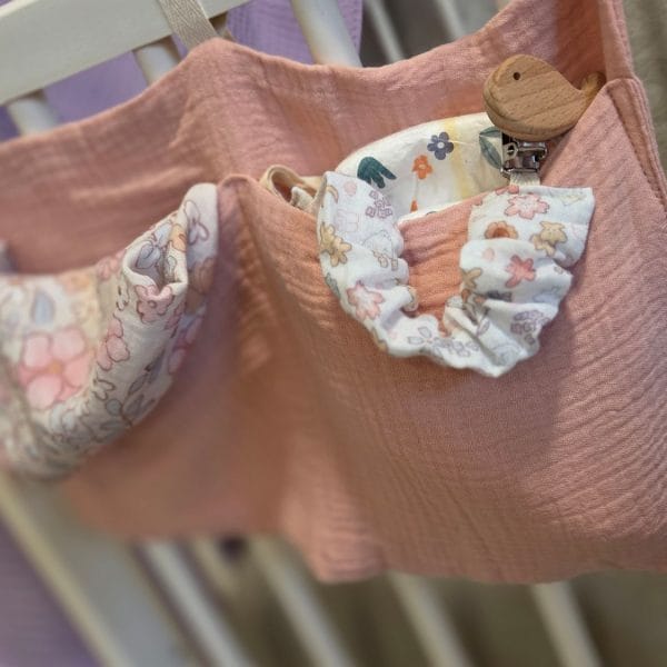 organizator za dječji krevetić - boja breskve